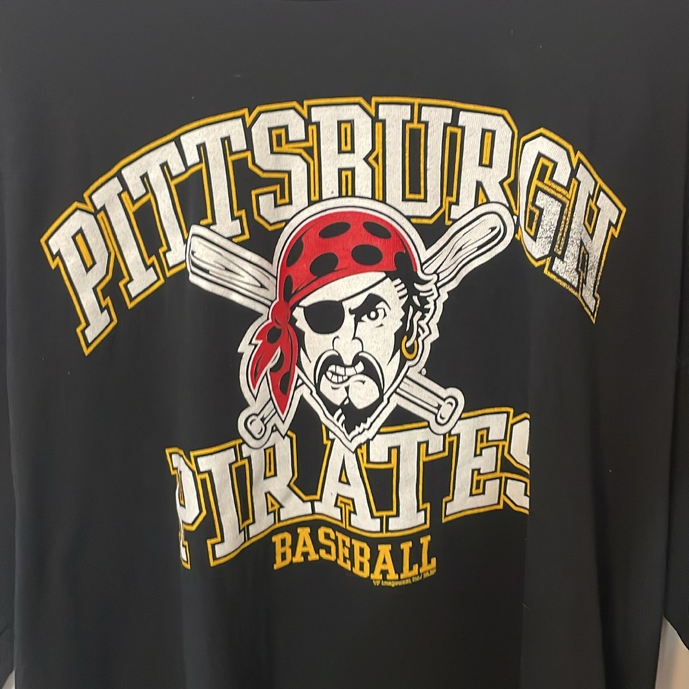 Pittsburgh pirates XL black long sleeve t shirt genuine merchandise baseball - Picture 2 of 7